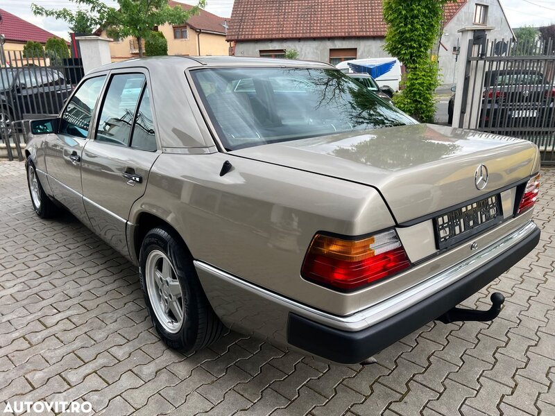 Mercedes-Benz W 124