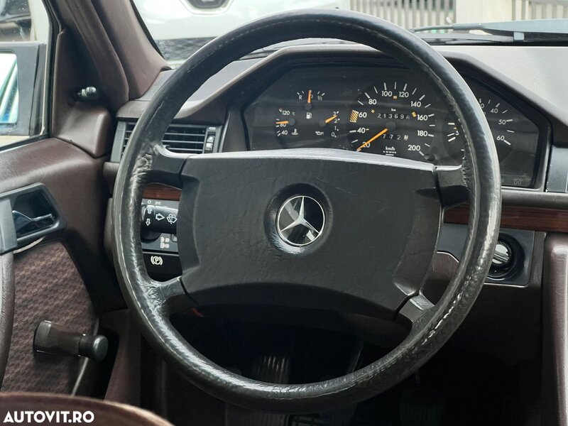Mercedes-Benz W 124