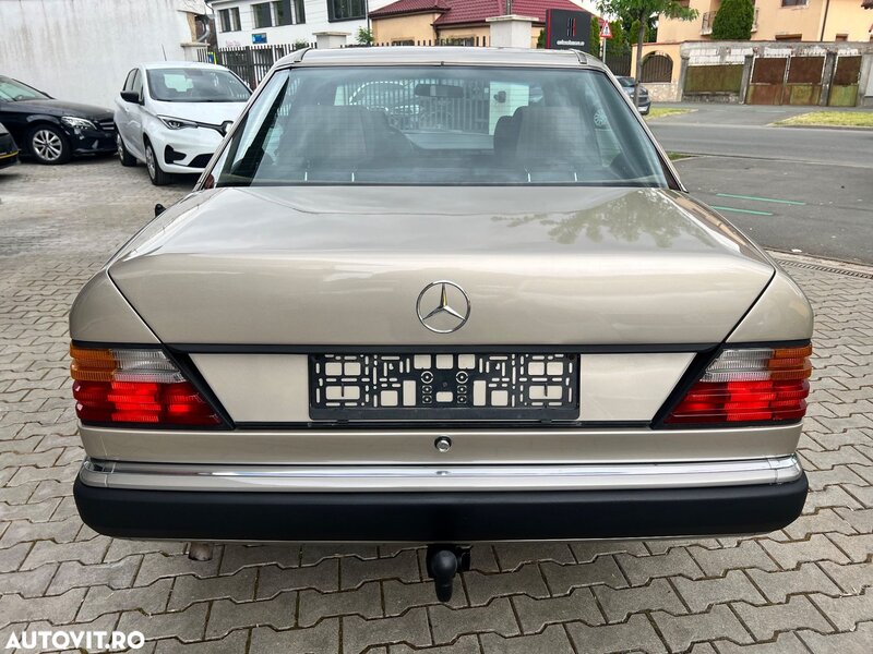 Mercedes-Benz W 124